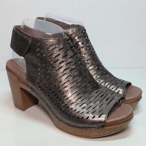 Dansko Danae perforated leather heeled sandals women's size 7.5-8  EU 38